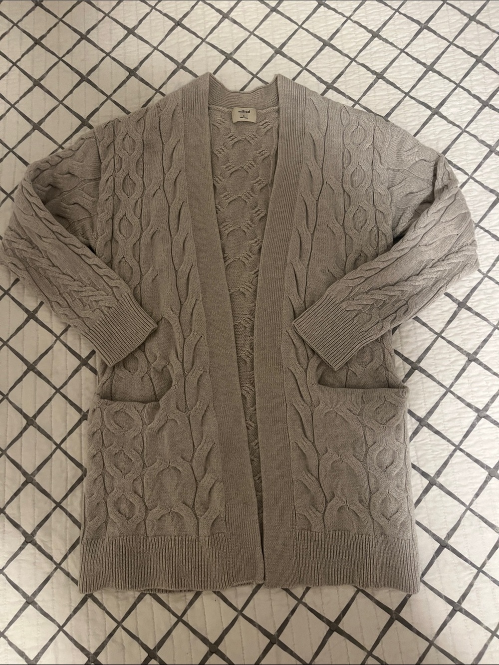Wilfred Charlisa light grey cable knit merino wool sweater size small